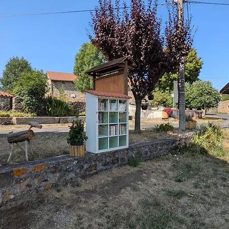 Indépendant 4 Pers. à Avec Cour, Proche Gorges De L'allier, Parking Privé, Animations. - Fr-1-582-193 Rauret
